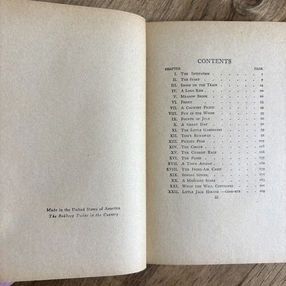 The Bobbsey Twins In The Country - Laura Lee Hope Grosset & Dunlap HC DJ No Date